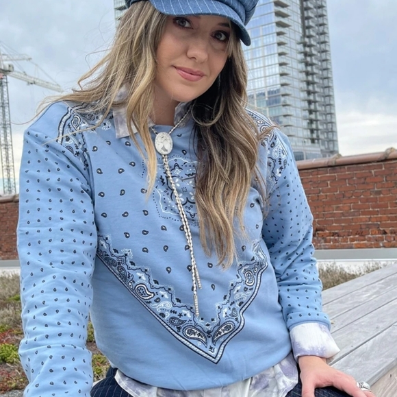 NWT Modcloth Bandana Style Sweatshirt - Picture 3 of 4